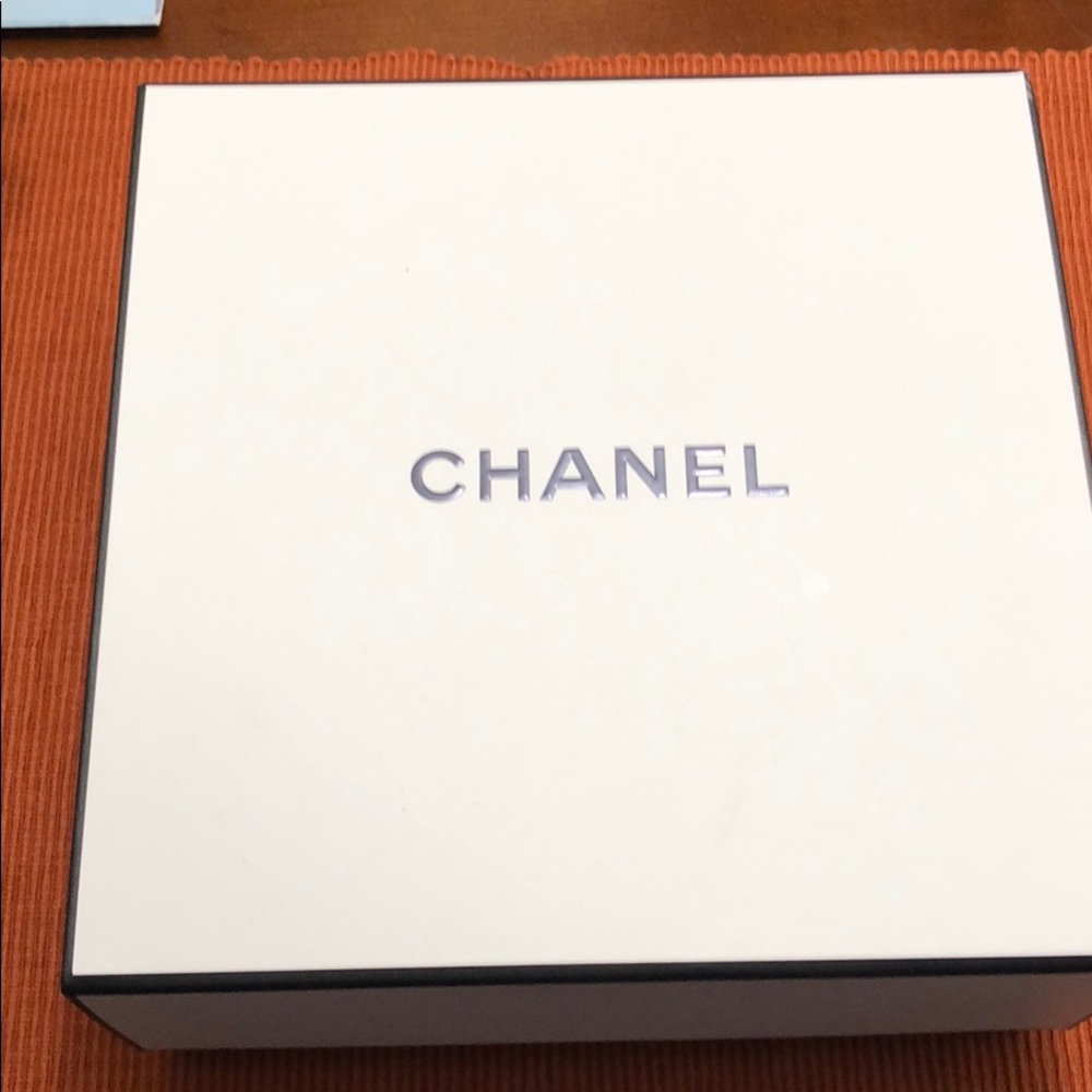 Chanel Box